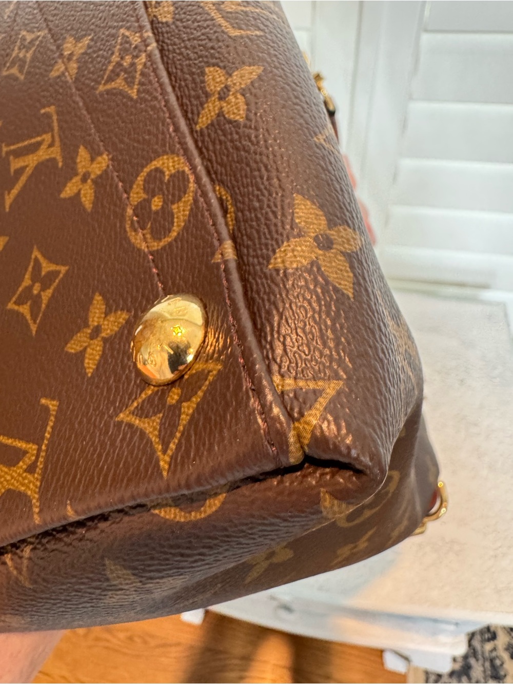 Louis Vuitton Brown Monogram with Black V-Panel Shoulder Bag - Picture 6 of 14